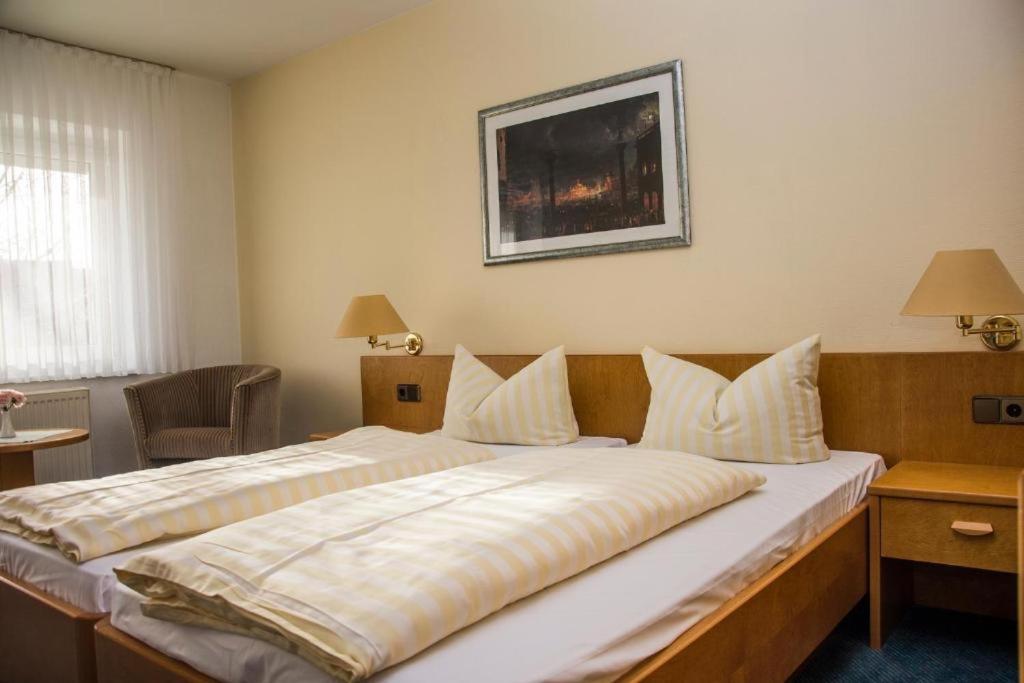Hotel Zur Tanne Harztor Buitenkant foto